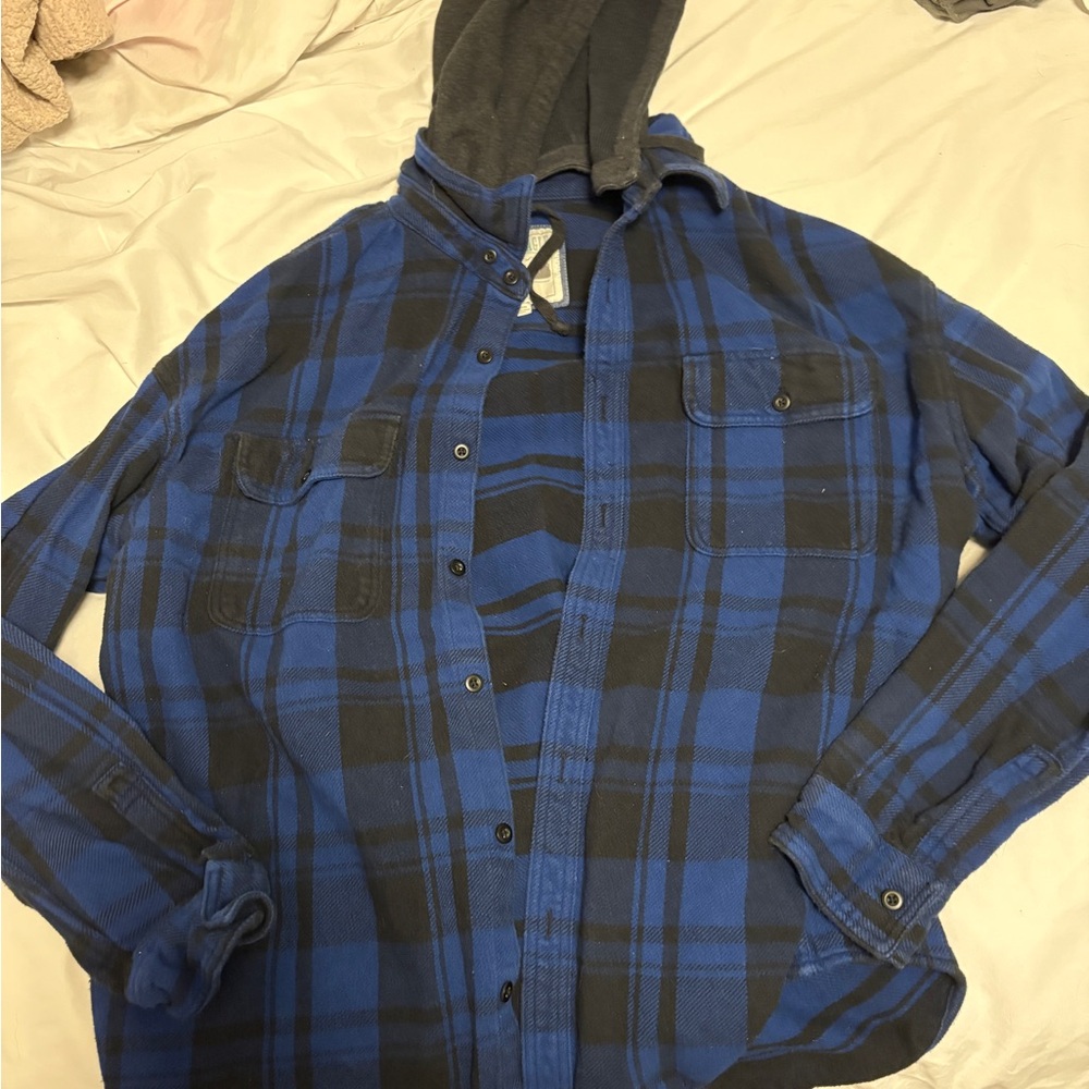 American Eagle Outfitters Blue and Black Plaid Shirt